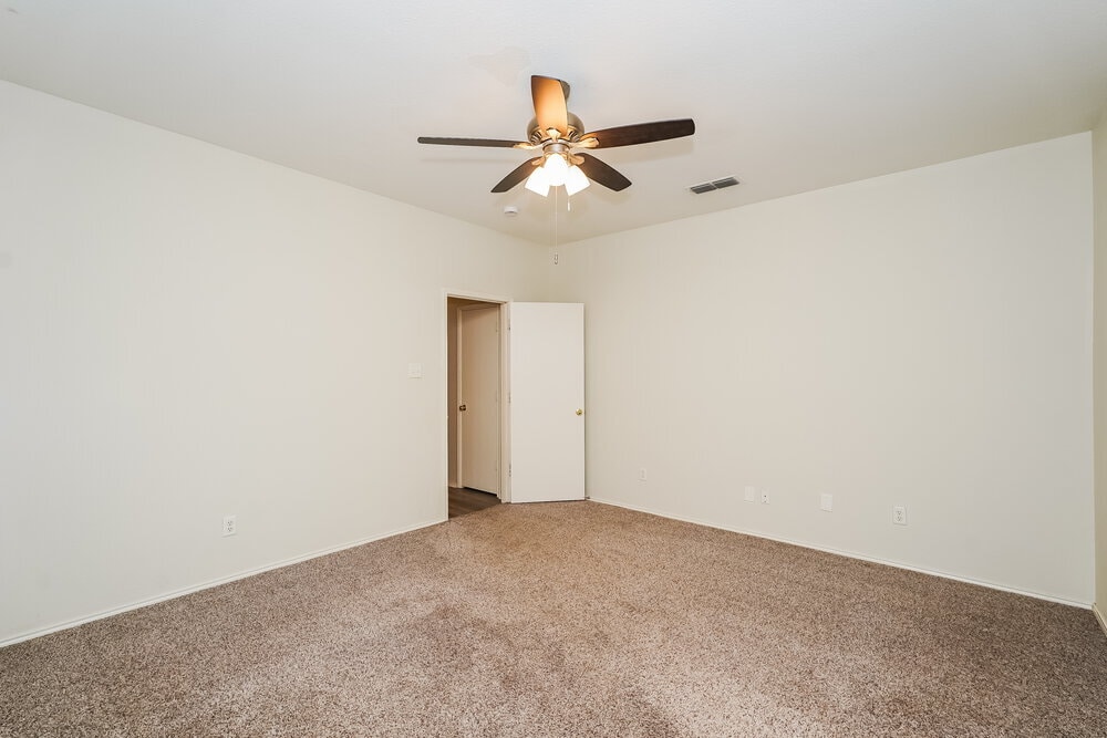 Building Photo - 1101 Marcia Ln