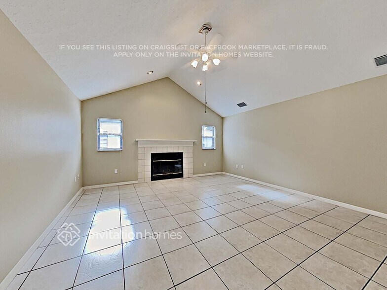 Building Photo - 3811 Northridge Dr