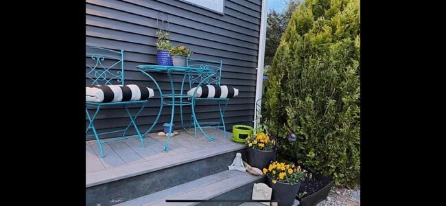 Building Photo - 12 Clark St