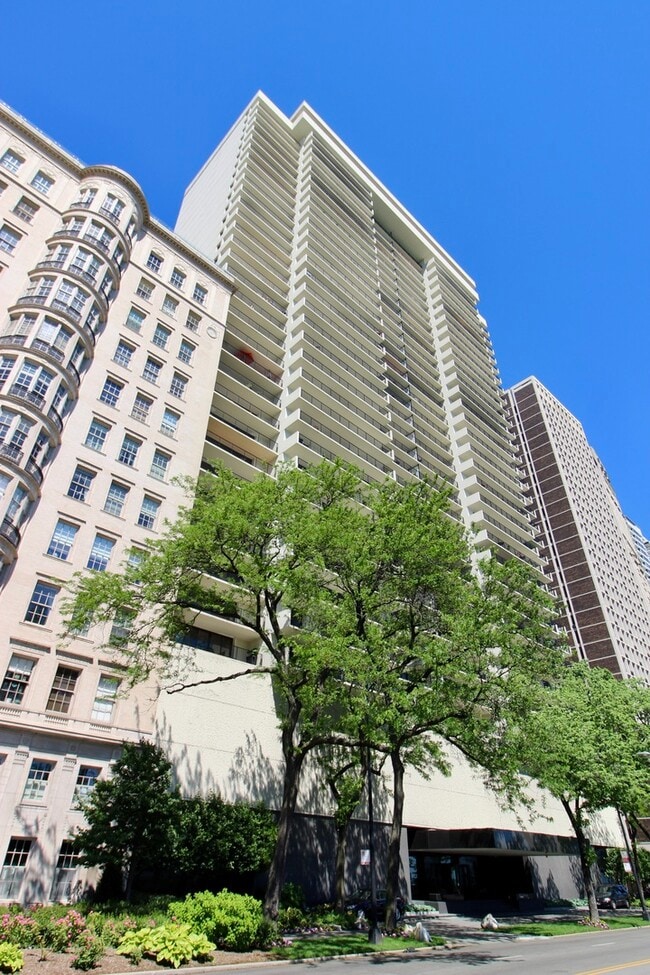 Building Photo - 1212 N Lake Shore Dr