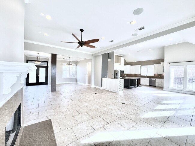 Building Photo - Luxury 4BR/3BA Home on Golf Course in Pelican Point – Resort-Style Living!