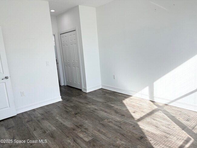 Building Photo - 1455 Isabella Dr