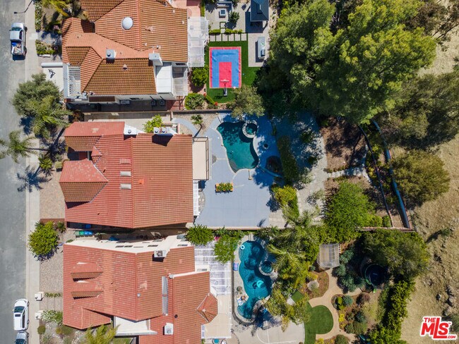 Building Photo - 6143 Lake Lindero Dr