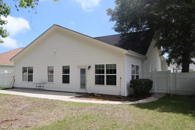 Building Photo - 130 Ashworth Dr