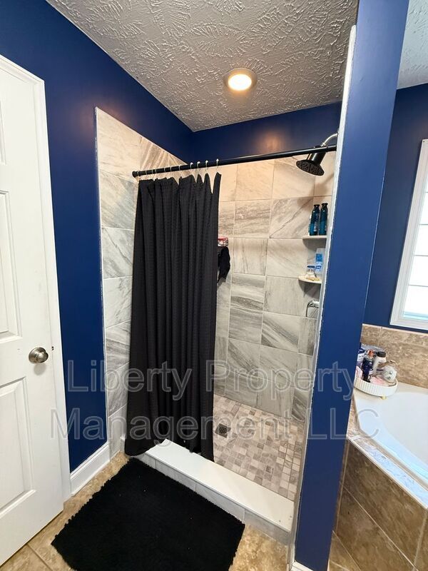 Building Photo - 6205 Yorkie Ct