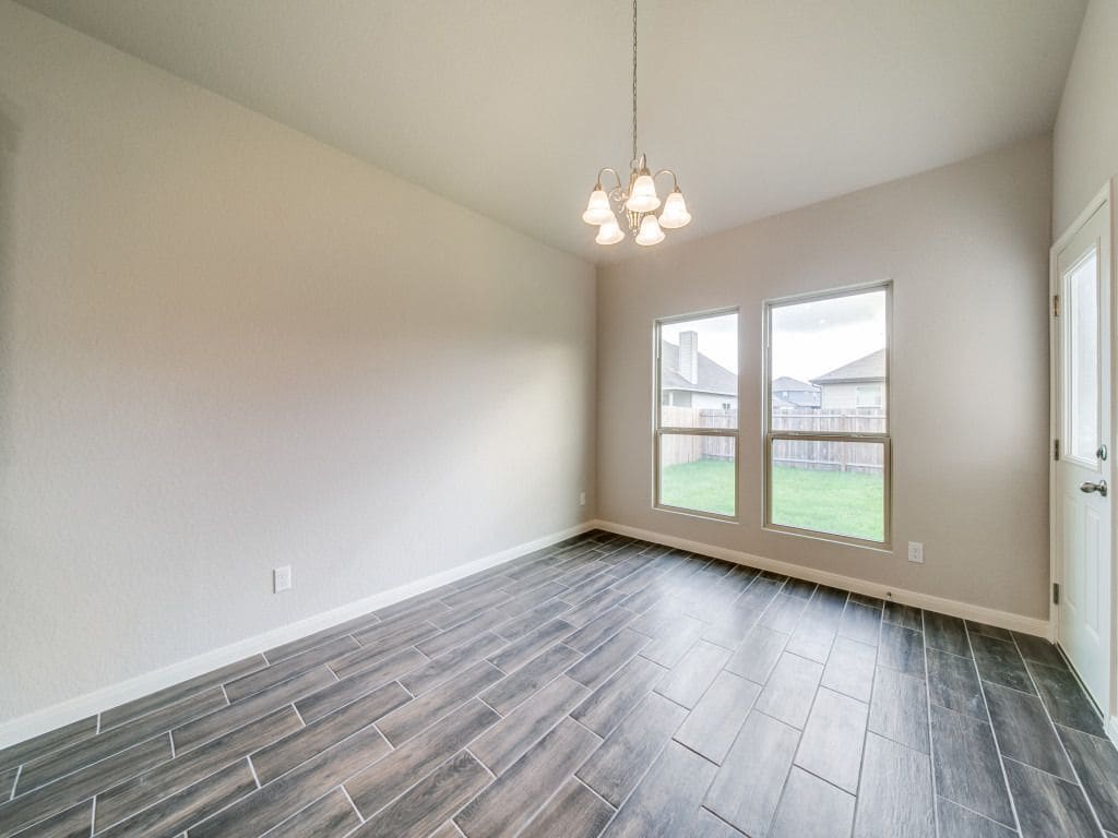 Building Photo - 205 STAG Way