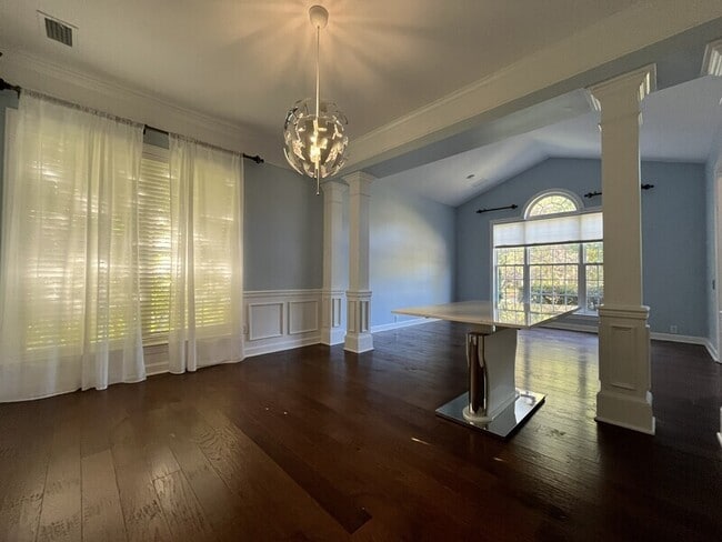 Building Photo - 10707 Pomerane Pl