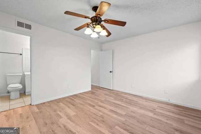 Building Photo - 579 Northridge Rd