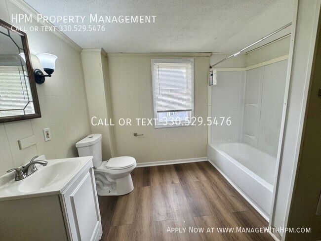 Building Photo - 202 Smith Ave SW