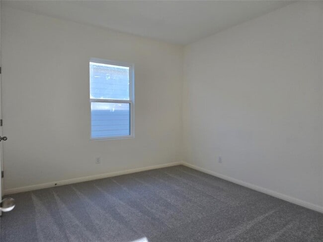 Building Photo - 109 Rother Pl