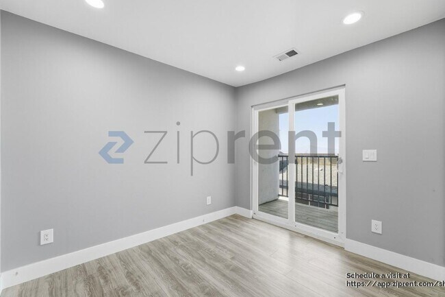 Building Photo - 4403 Jenkins Way