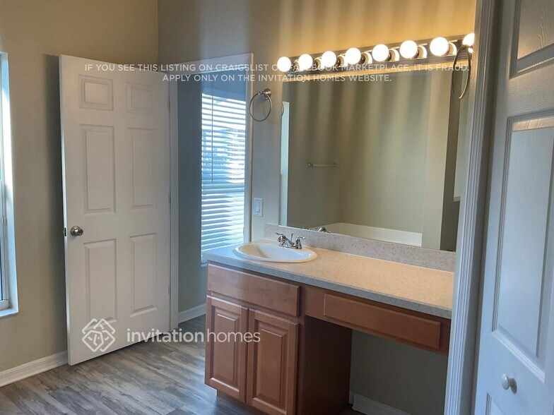 Building Photo - 4267 Mt Carmel Ln