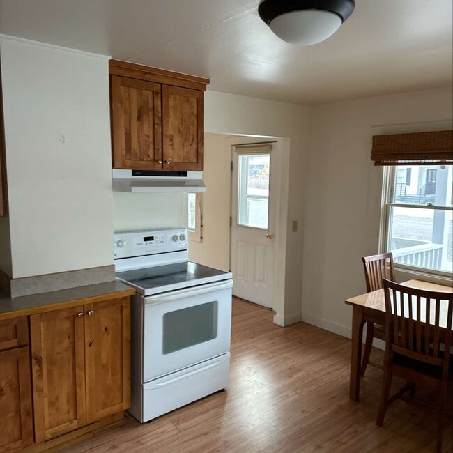 Building Photo - 45 E Simpson Ave