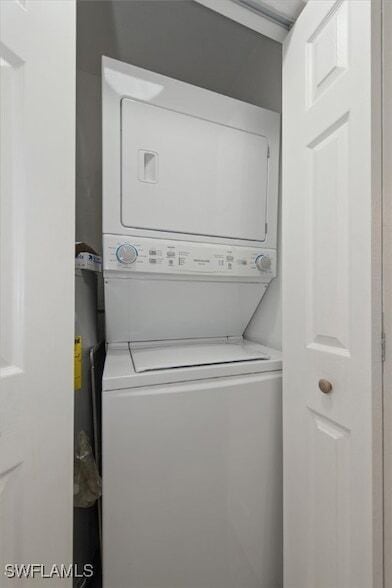 Building Photo - 18510 Flamingo Rd