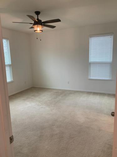 Building Photo - 1170 Lonesome Oak Drive