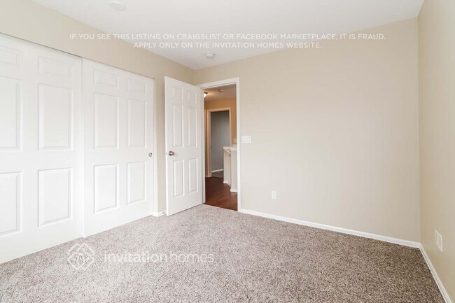Building Photo - 8930 180th St Ct E
