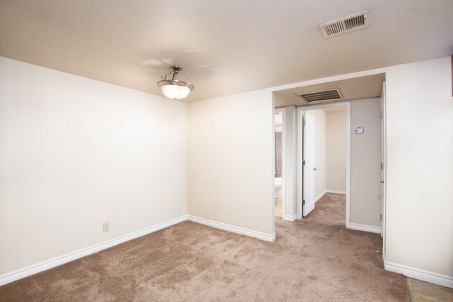 Building Photo - First floor unit in guard gated SW communi...