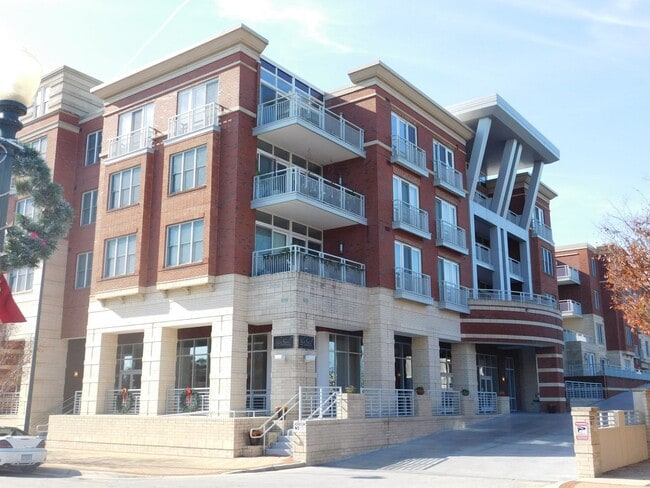 Building Photo - 327 Sky Sail Boulevard located in the Sky ...