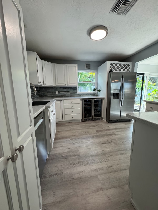 Building Photo - 380 Carrousel Ct