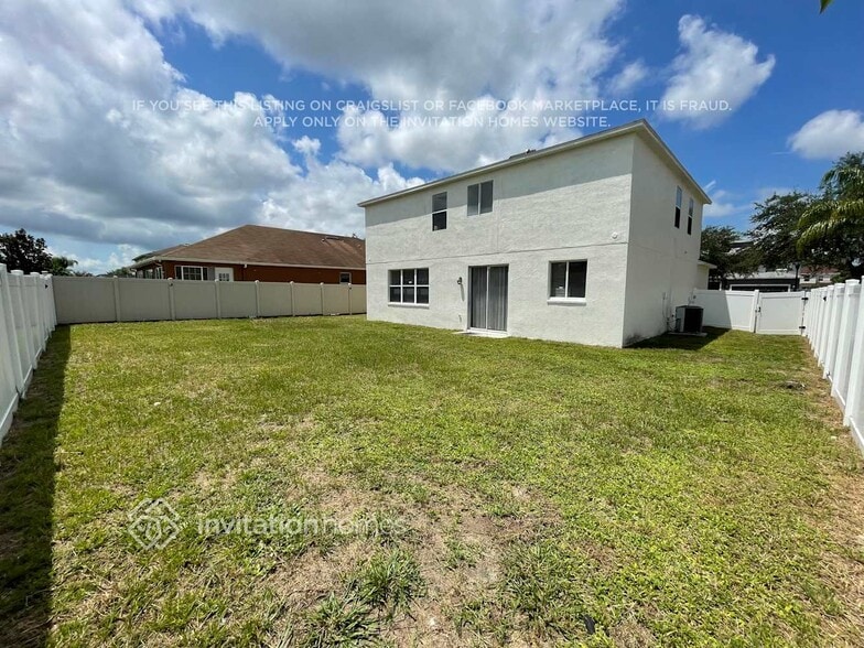 Building Photo - 10604 Bamboo Rod Cir