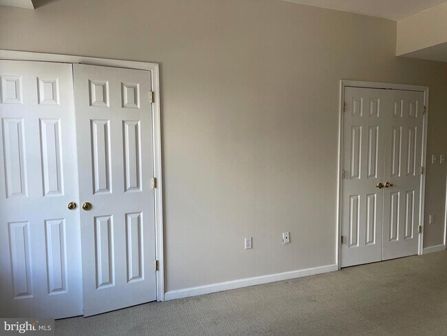 Building Photo - 837 N 2nd St