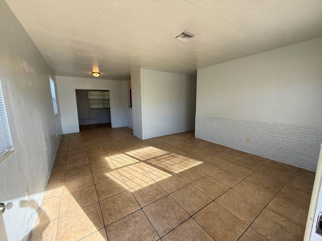 Primary Photo - 9745 NW 20th Ave