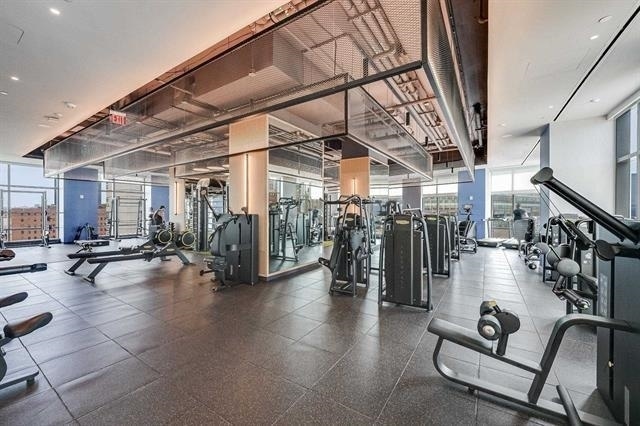 Building Photo - 25 Christopher Columbus Dr