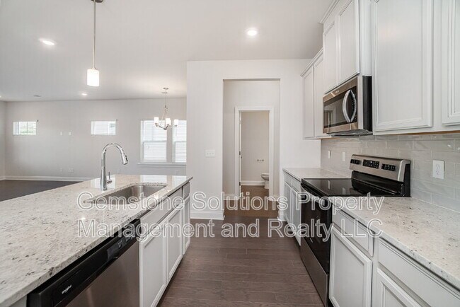 Building Photo - 639 Taylor Bend