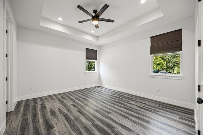 Building Photo - 813 Chihuahua St