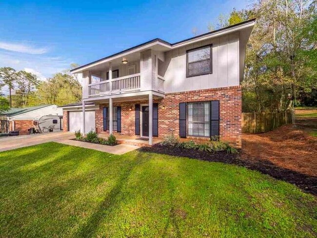 Building Photo - APPLY NOW