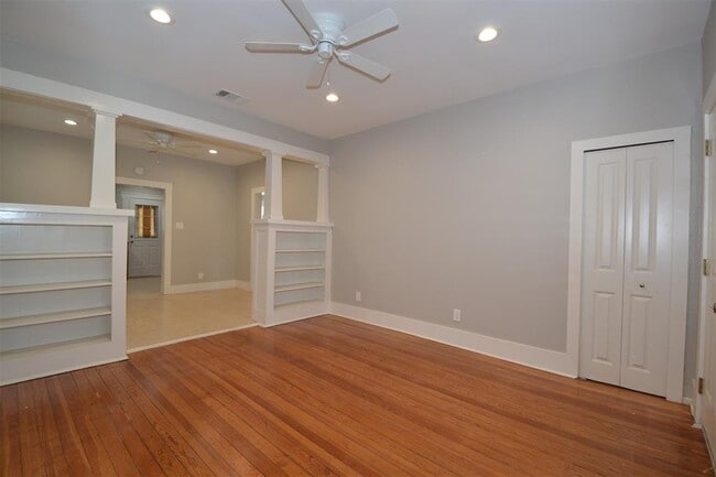 Building Photo - 7602 Blessing Ave