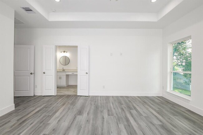 Building Photo - 4436 Aledo St