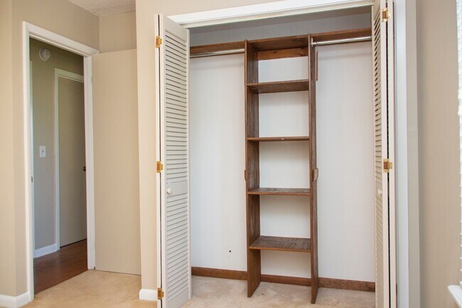 Building Photo - Heart of Madison City! Madison City Schools!