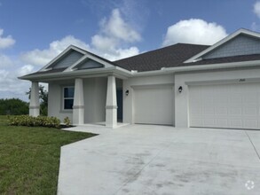 Building Photo - Brand New 4 Bedroom 3 bath 3 Car Garage Ho...