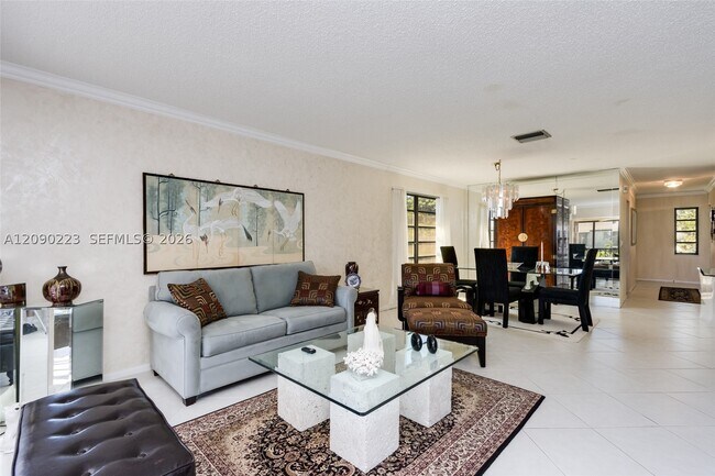 Building Photo - 8566 Casa Del Lago