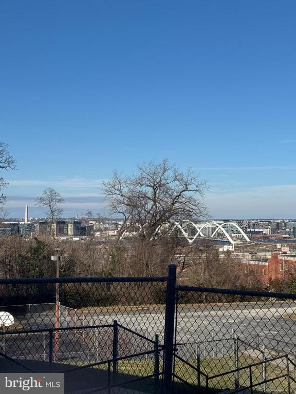 Building Photo - 2655 Birney Pl SE