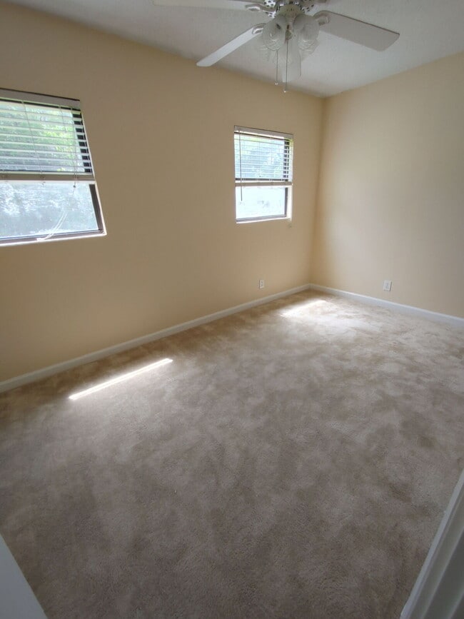 Building Photo - Beautiful 4Bd/2BA Right off Miccosukee Rd.