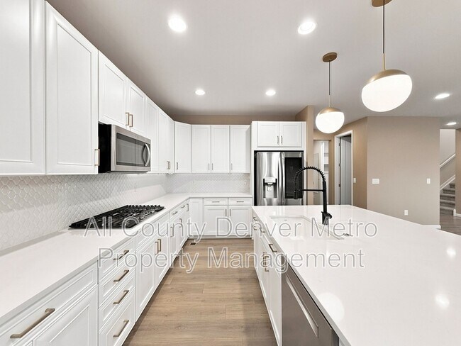Building Photo - 9395 Antero St