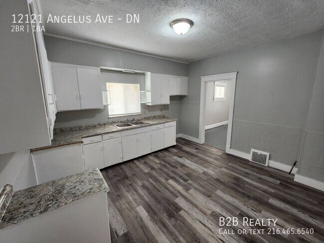 Building Photo - 12121 Angelus Ave
