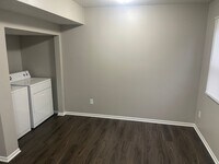 Building Photo - 1624 Pleasant View Dr