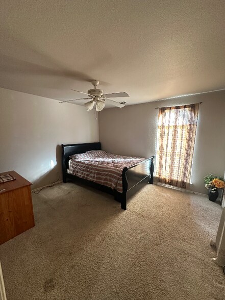 Building Photo - 3712 W Hartford St