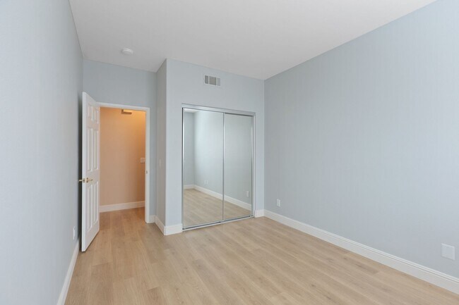 Building Photo - 26523 Starling Ct