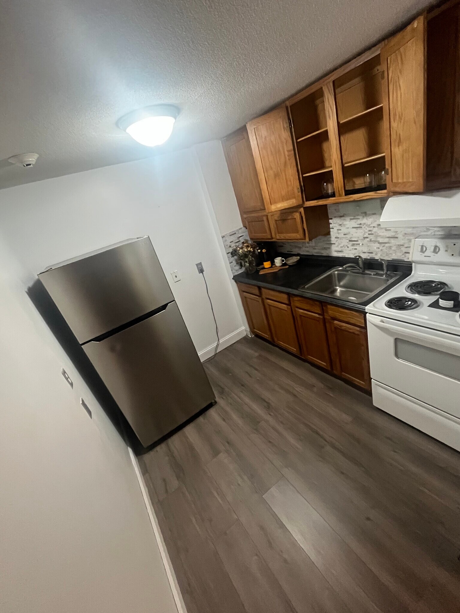 Building Photo - 1 Continental Ct