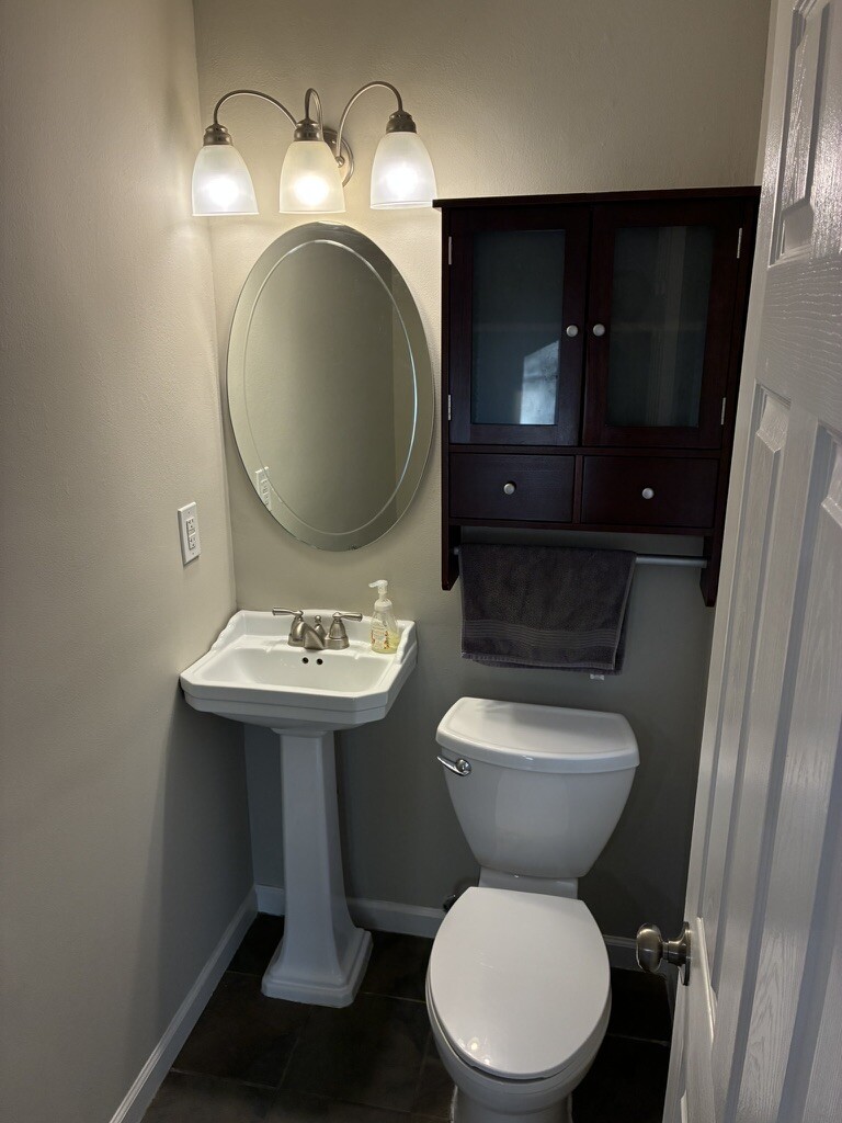 Building Photo - 4430 Patston Dr