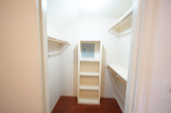 Building Photo - 8575 Sands Point Dr