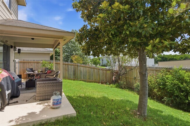 Building Photo - 11521 Autumn Ash Dr