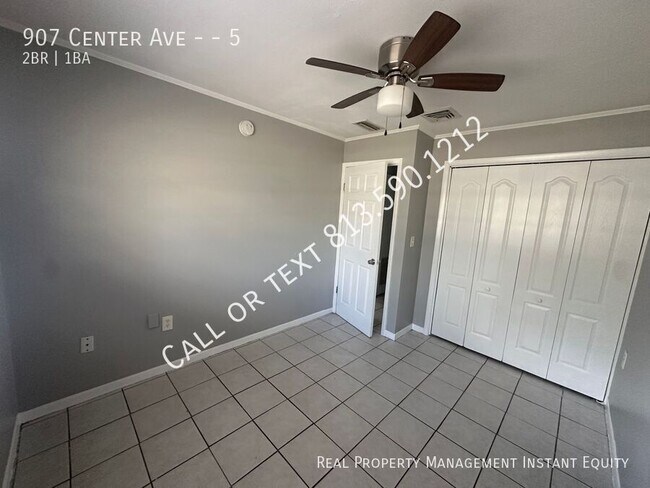 Building Photo - 907 Center Ave