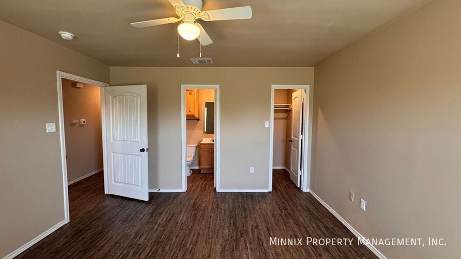 Building Photo - 2515 N Ave O