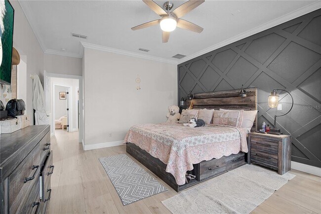 Building Photo - 1057 Island Pointe Dr