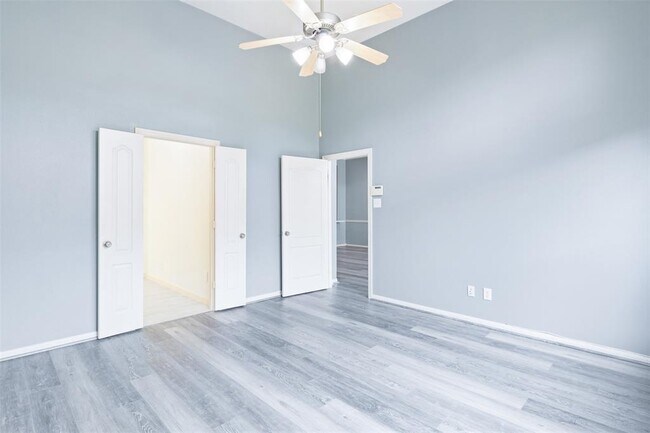 Building Photo - 17811 Skyline Arbor Terrace